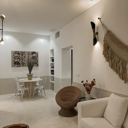 Apartment Casa Intre *