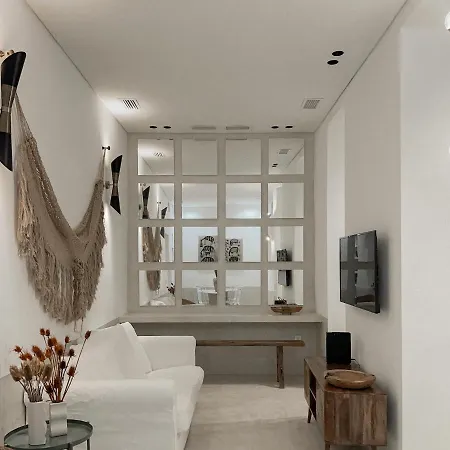 Casa Intre